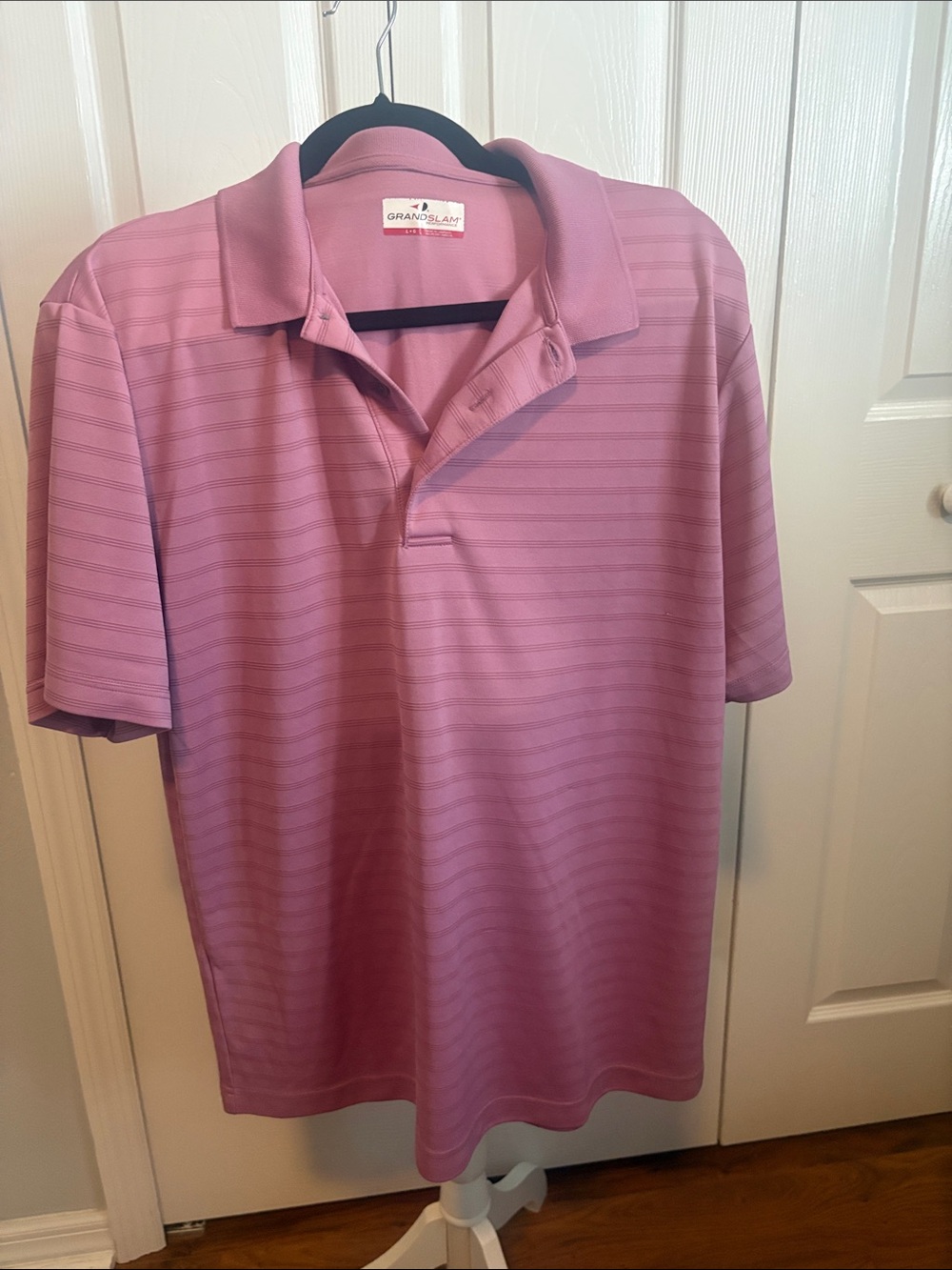 Grand Slam Men's Lavender-Pink Polo with Subtle Stripes
